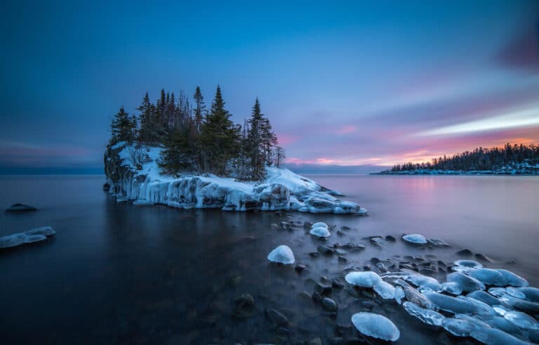 The best things to do in Minnesota in the winter - a view of Split Rock Lighthouse State Park near Duluth