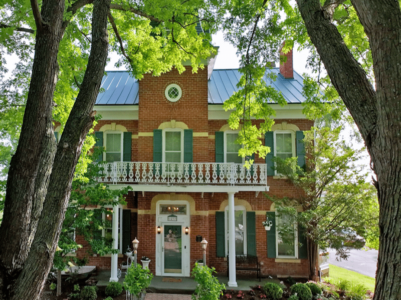 WunderRoost Bed and Breakfast 17