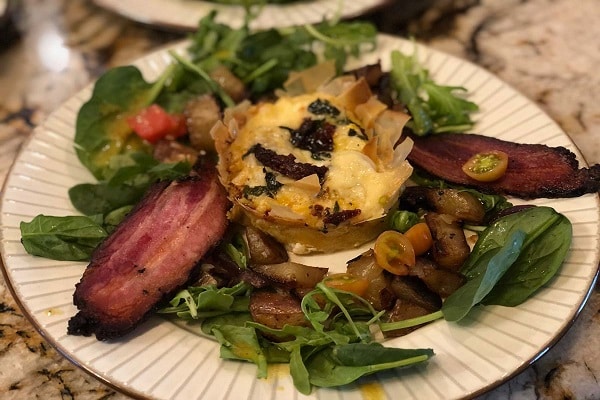 moulin rouge breakfast