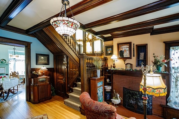 red forest common room