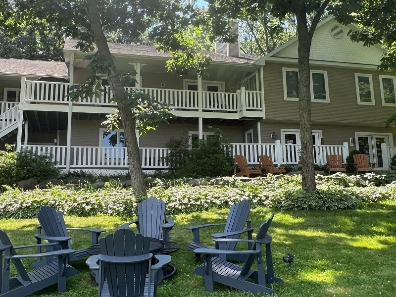 WunderRoost Bed and Breakfast 85