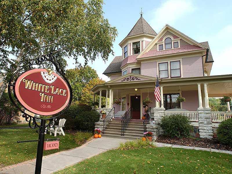 WunderRoost Bed and Breakfast 64