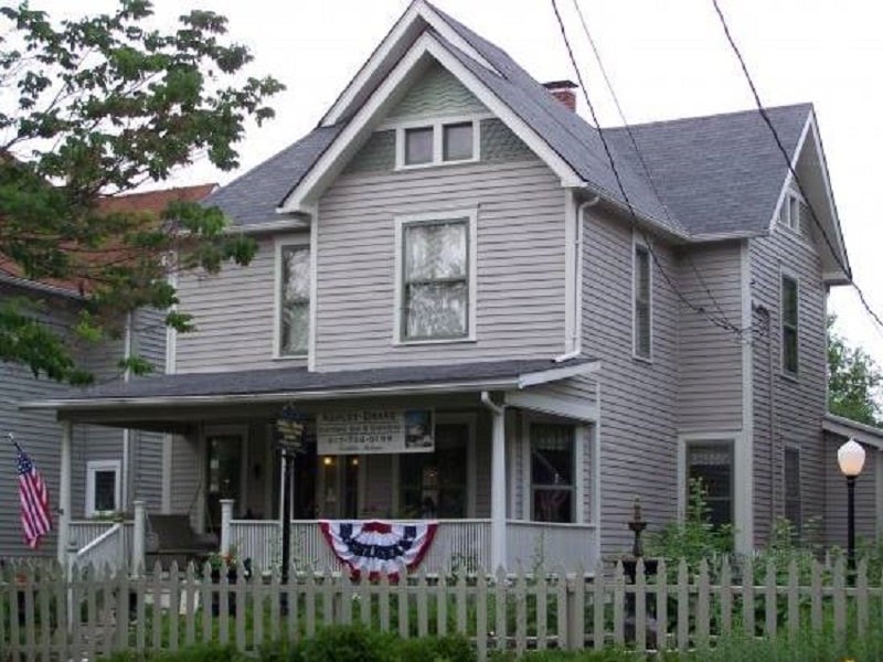 WunderRoost Bed and Breakfast 9