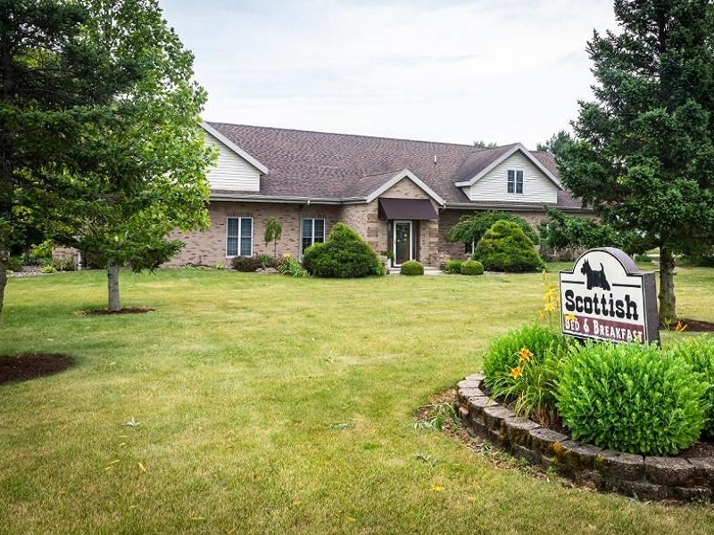 WunderRoost Bed and Breakfast 75
