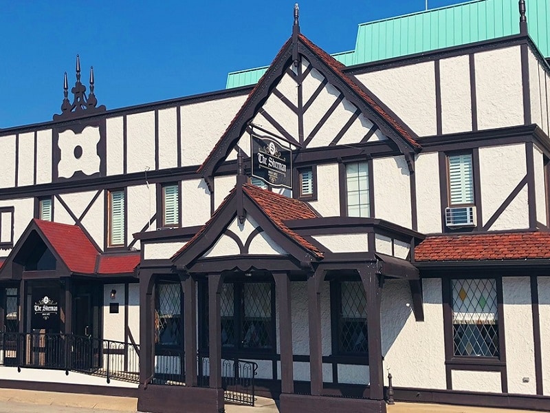 WunderRoost Bed and Breakfast 98
