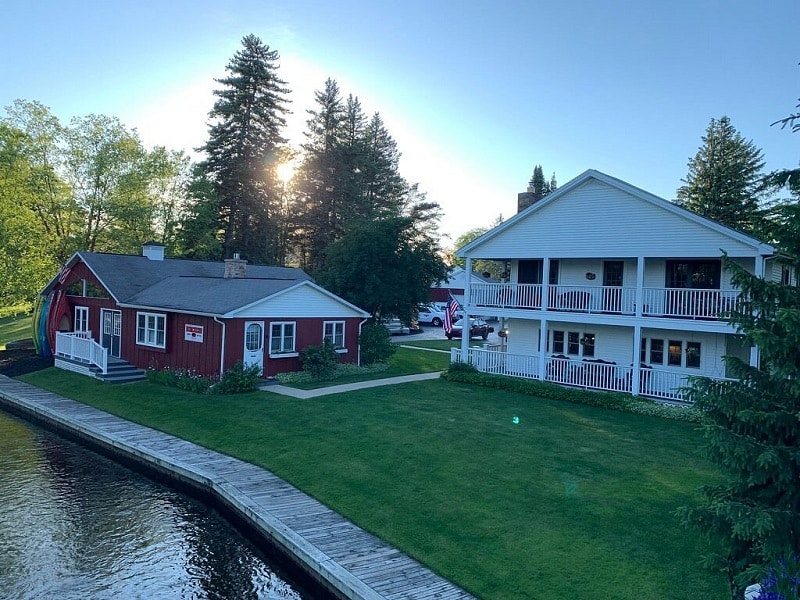 WunderRoost Bed and Breakfast 13