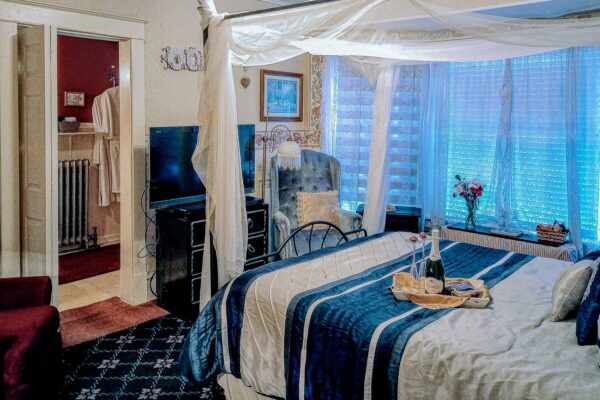 CandleLite-Inn-Ludington-1052-A-e1724776645271