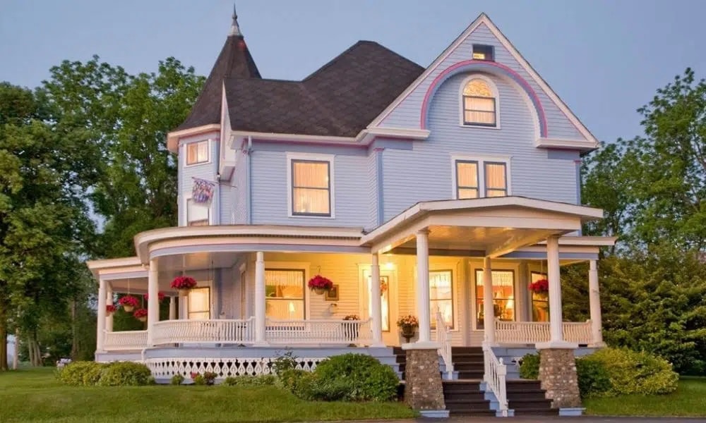 Castle_Building_Exterior_2021-1