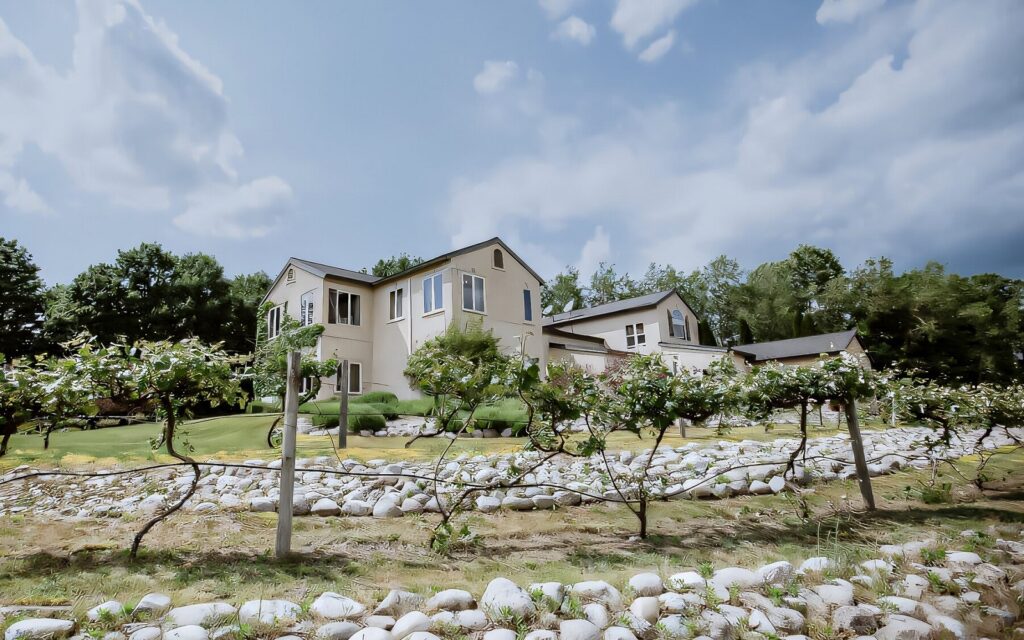 Search By Amenity 18