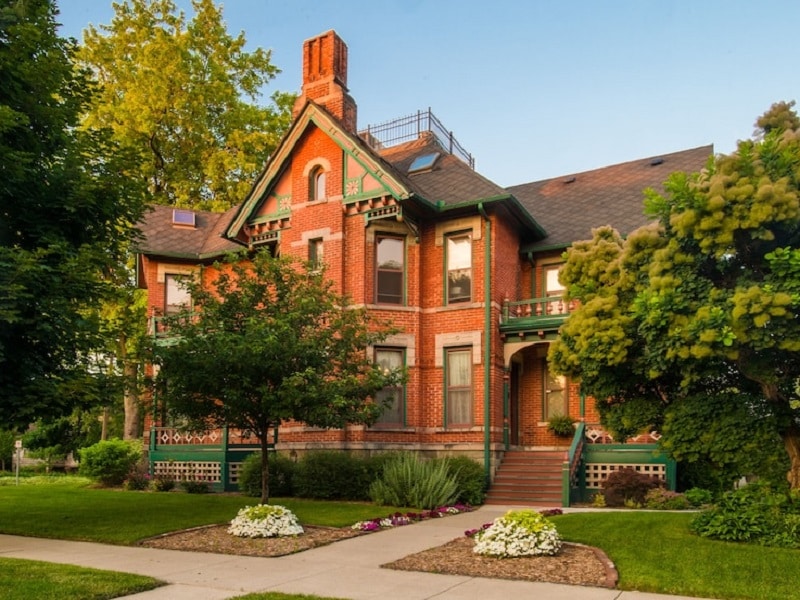 WunderRoost Bed and Breakfast 44