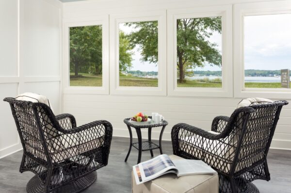 Hotel-Saugatuck-Interiors-Hotel-Lakeshore-2016-e1724779668602