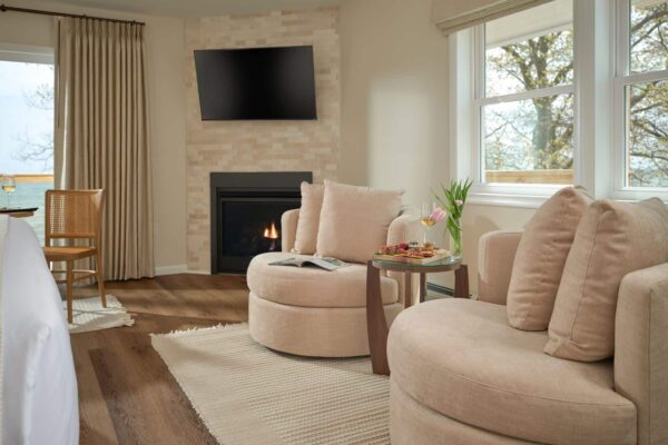 HuronHouse-Oscoda-Guest-rooms-Manitou-4-e1724951437696