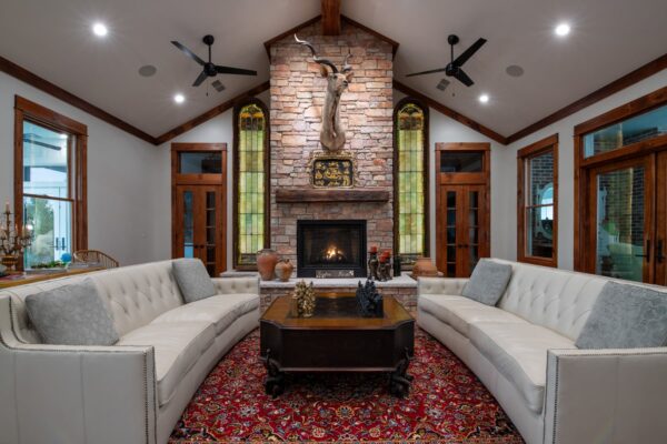 InisFree-Estate-South-Haven-Mi-mich-bnb-49-e1740402645404