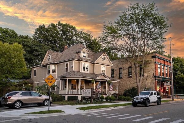 Inn-Of-Saugatuck-Mi-Inn-of-Saugatuck-Home-e1746046955472