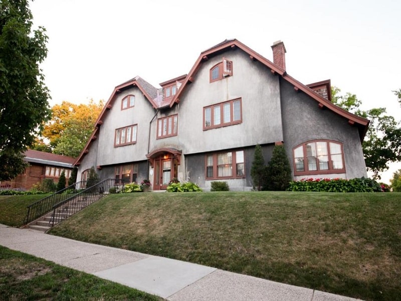 WunderRoost Bed and Breakfast 93