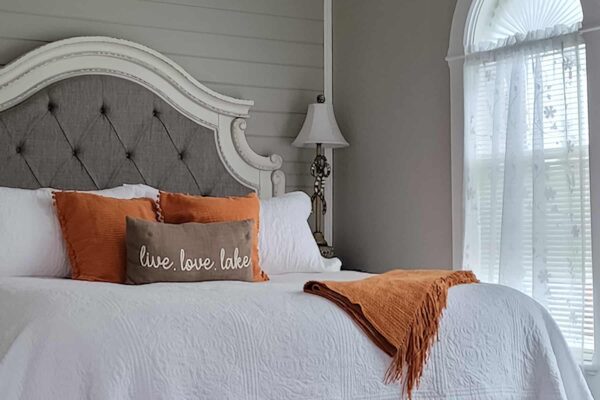 LexingtonHouse-Bedroom-1-2023-11-28-Enhanced-SR-a-e1724777115894