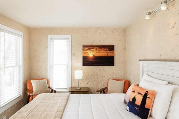 LookingGlass-Beachfront-Inn-Grand-Haven-sand-room-1-a-e1724953936479