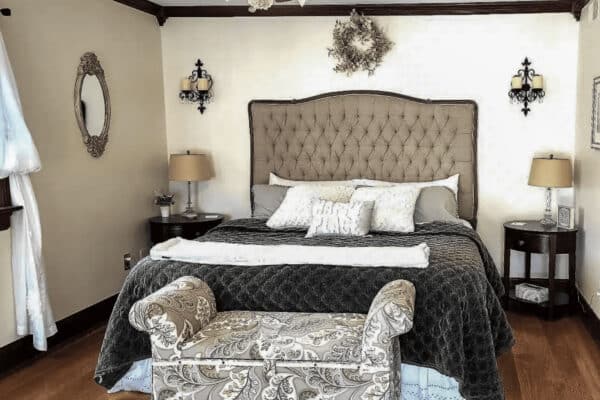 Maple-Cove-BnB-Leonard-20240627-0035-e1724787476617