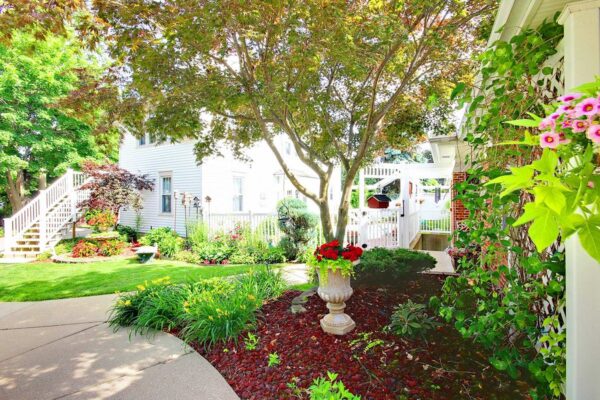 PrairieSide-Inn-Suites-Grounds-0001-e1724777452991