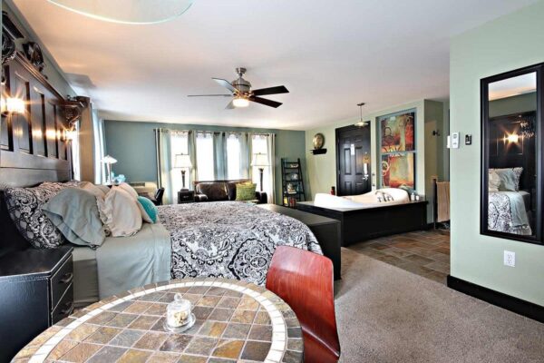 Prairieside-Inn-Suites-Grandville-santa-barbara-beach-house-0002-e1724777416638