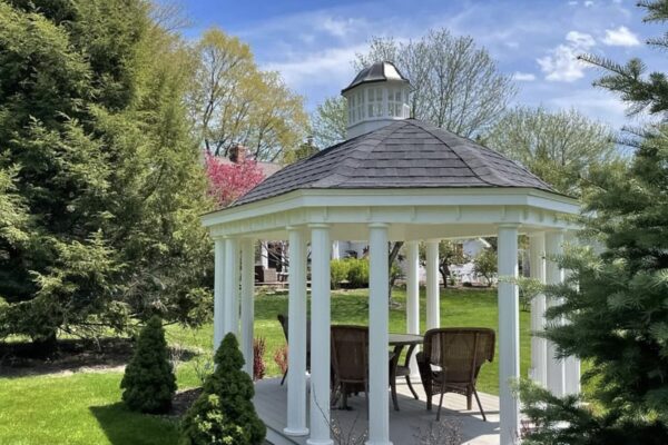 Stags-Leap-Farm-Bed-Breakfast-Oxford-gazebo-a-e1724952526779