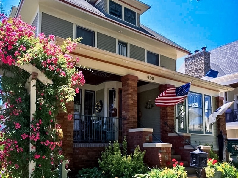 WunderRoost Bed and Breakfast 105