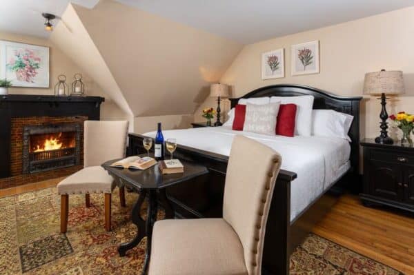 castle-in-the-country-allegan-guest-room-e1724959123642
