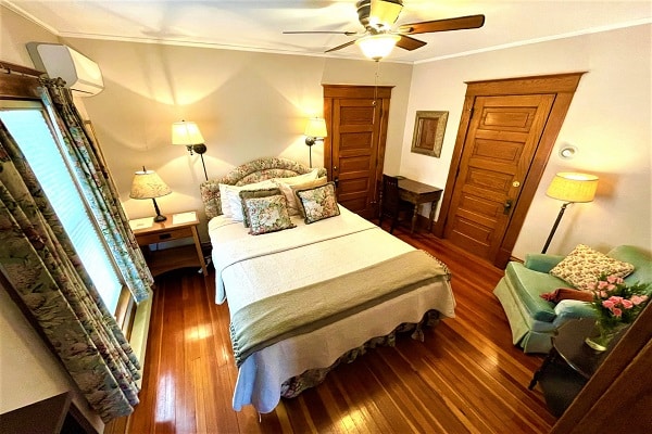 washington street gertrude bed 7 bright