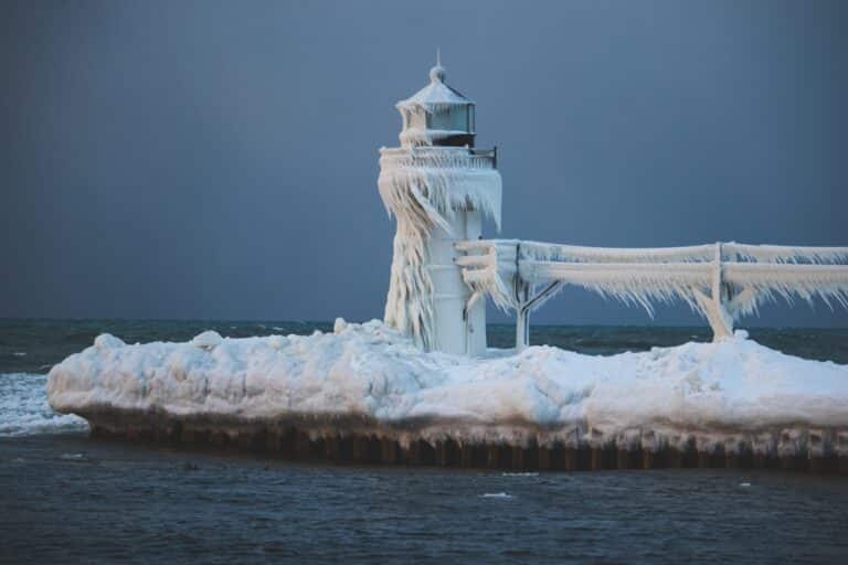 visit lighthouses in winter and enjoy other winter activities in Michigan