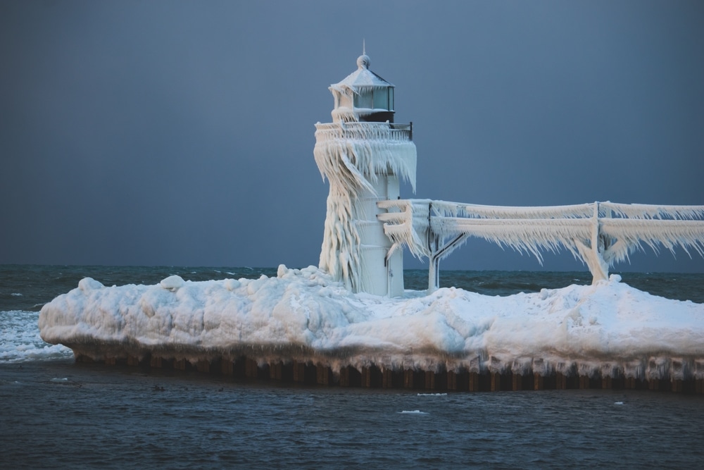 visit lighthouses in winter and enjoy other winter activities in Michigan