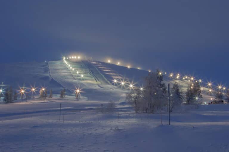 Night skiing at one of the best ski resorts in Minnesota